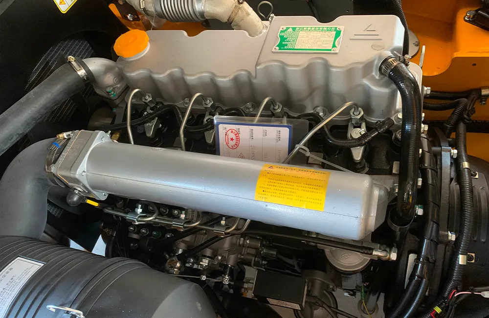 Motor de empilhadeira elétrica em destaque, com foco na manutenção preventiva para evitar desgaste prematuro