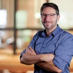 A Logística do Futuro Chegou: Empilhadeiras Autônomas e Robôs na Intra-Log Expo