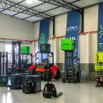 Pneus de empilhadeiras: a escolha que começa no chão e termina na eficiência