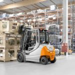 Impacto Técnico do Piso Industrial na Manutenção e Vida Útil da Frota de Empilhadeiras